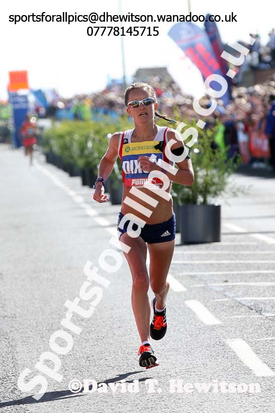 Alyson Dixon 4th in the womens Morrisons Great North Run. Photo: David T. Hewitson/Sports for All Pics